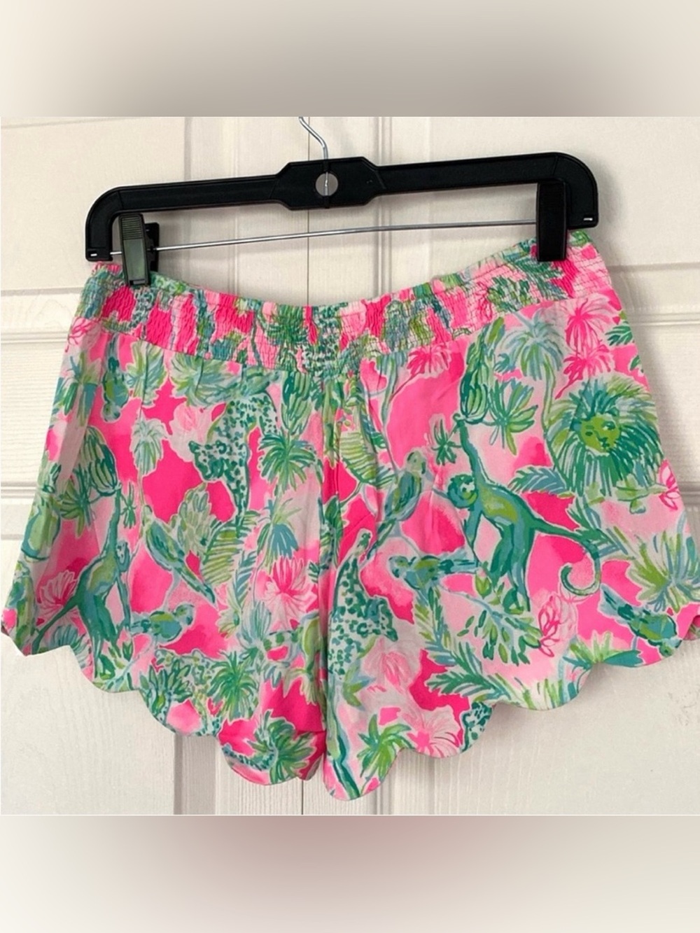 Lilly Pulitzer Women’s Shorts Dahlia Shorts in Raz Berry Catty Shack Size Small - Picture 3 of 8